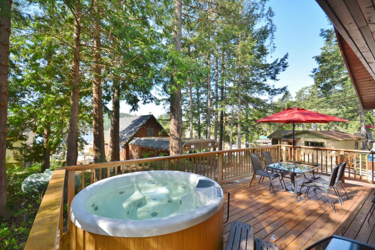 Pender Harbour Resort & Marina Garden Bay Extérieur photo