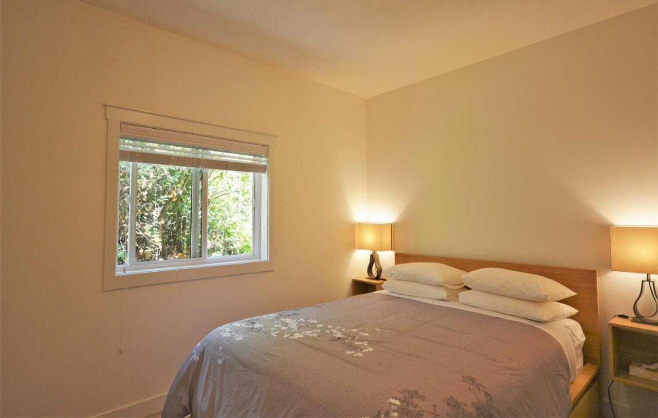 Pender Harbour Resort & Marina Garden Bay Extérieur photo