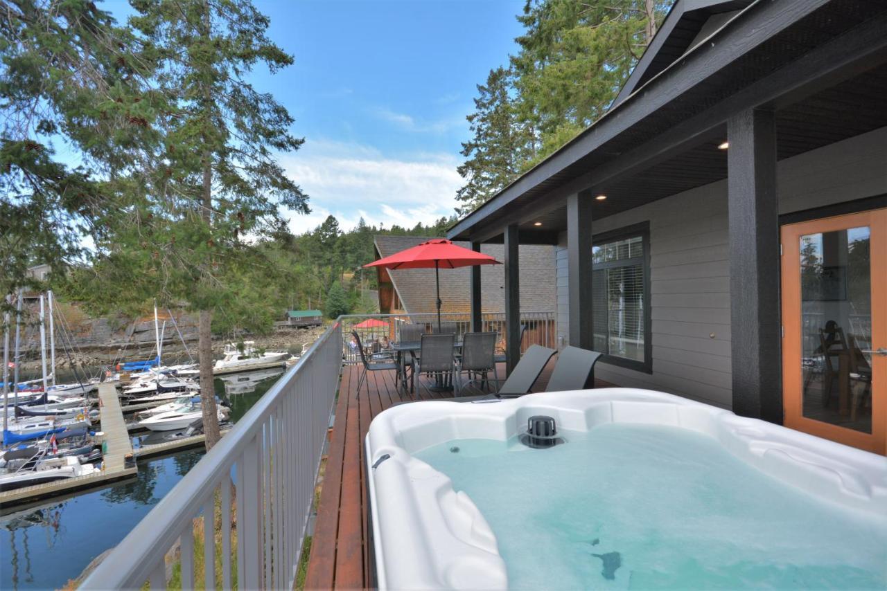 Pender Harbour Resort & Marina Garden Bay Extérieur photo